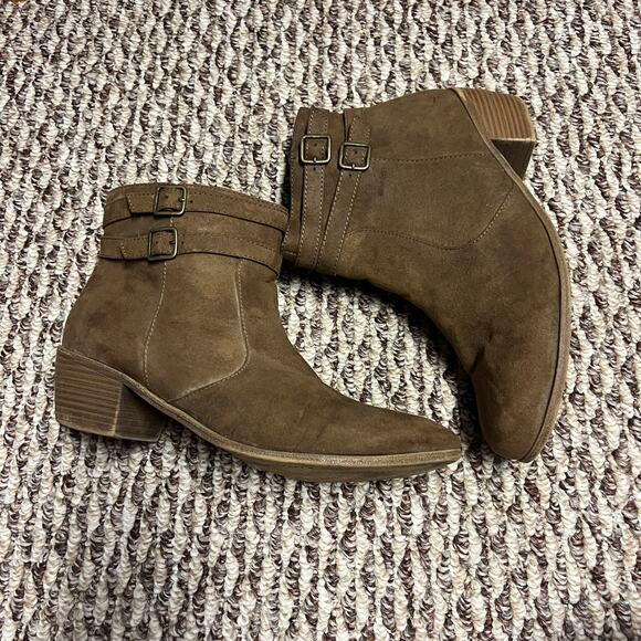 American Eagle Tan Faux Suede Ankle Booties Size 12 - Picture 1 of 8